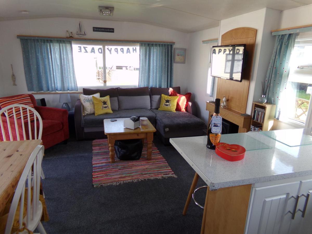 Happydaze Caravan Bacton  Ngoại thất bức ảnh